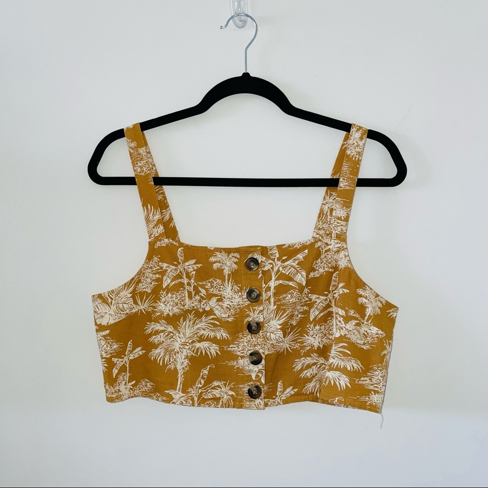 American Eagle Sleeveless Jungle PatternCrop Top